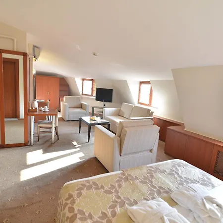 Golden Siyav Otel