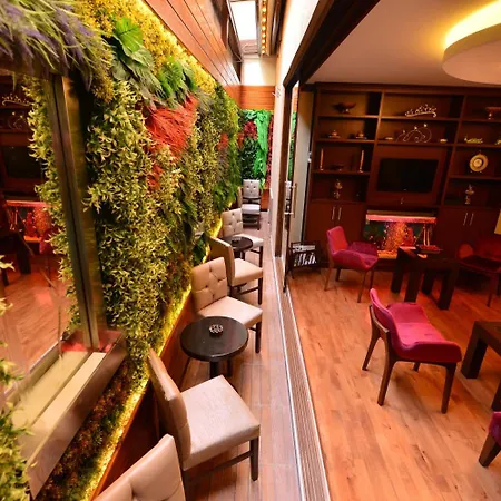 Hotel Golden Siyav 3*