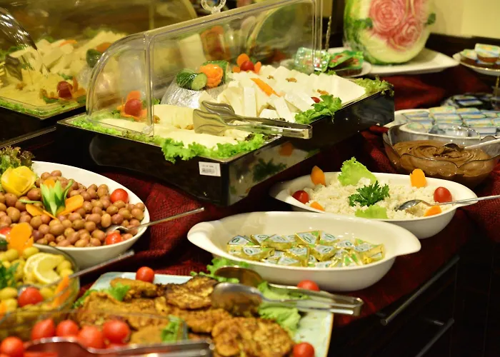 Golden Siyav 호텔 3*