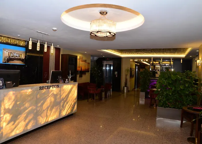 Golden Siyav 호텔 3*