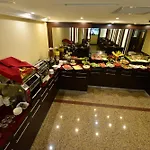 Hotel Golden Siyav 3*
