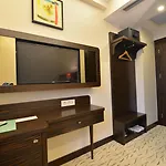 Hotel Golden Siyav 3*