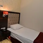Hotel Golden Siyav