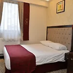 Golden Siyav Hotel 3*