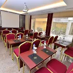 Hotel Golden Siyav