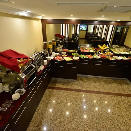 Hotel Golden Siyav 3*