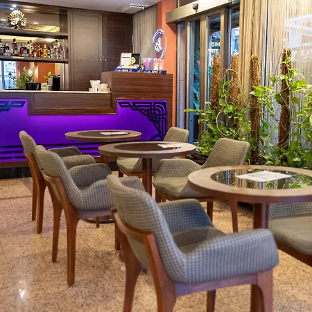 Hotel Golden Siyav 3*