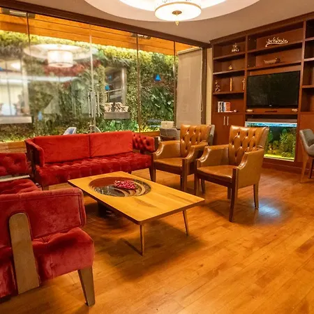 Hotel Golden Siyav 3*