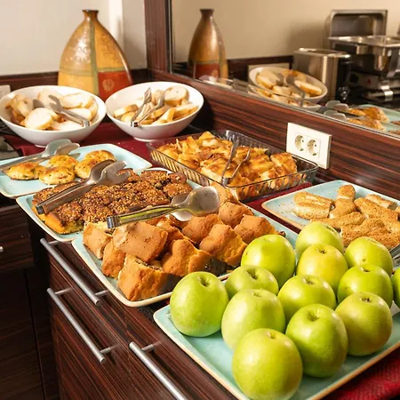 Ξενοδοχείο Golden Siyav