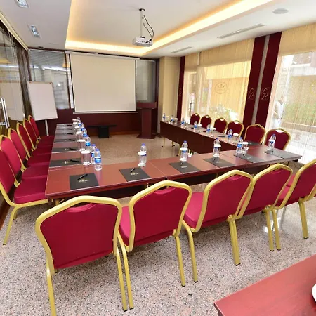 Hotel Golden Siyav 3*