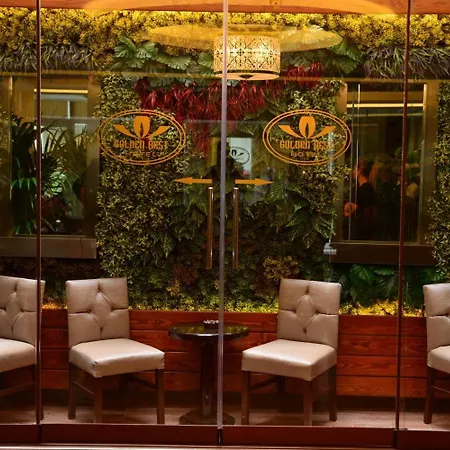 Hotel Golden Siyav 3*