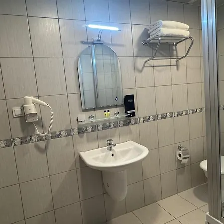 Hotel Golden Siyav 3*