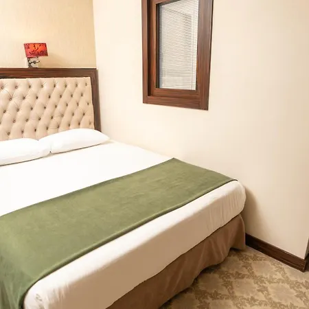 Отель Golden Siyav 3*