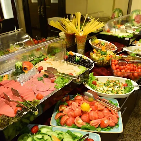 Golden Siyav Отель 3*